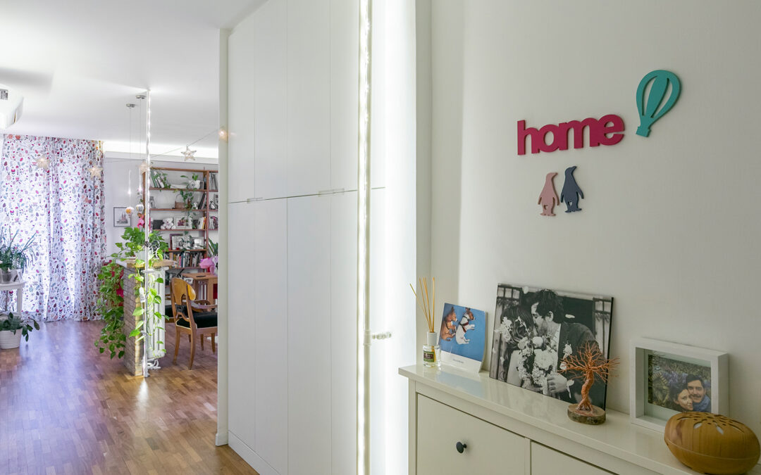Ristrutturazione di un appartamento per una coppia: bioedilizia, confort acustico e feng shui. Roma.